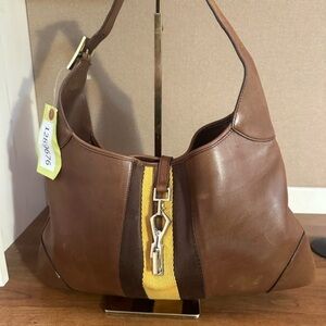 Gucci Jackie bag. Aka Bouvier hobo bag vintage. Come with COA